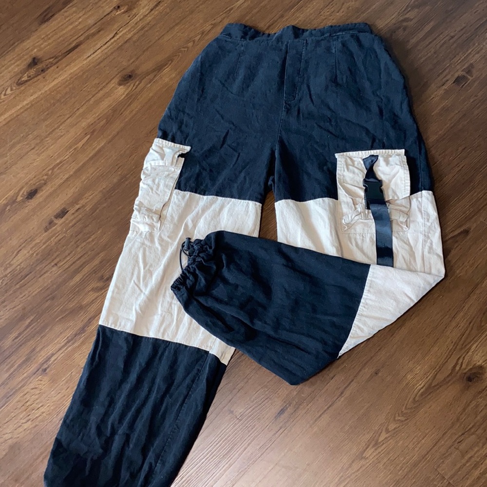 Cargo Pants / Tan and Black w/ Clip
